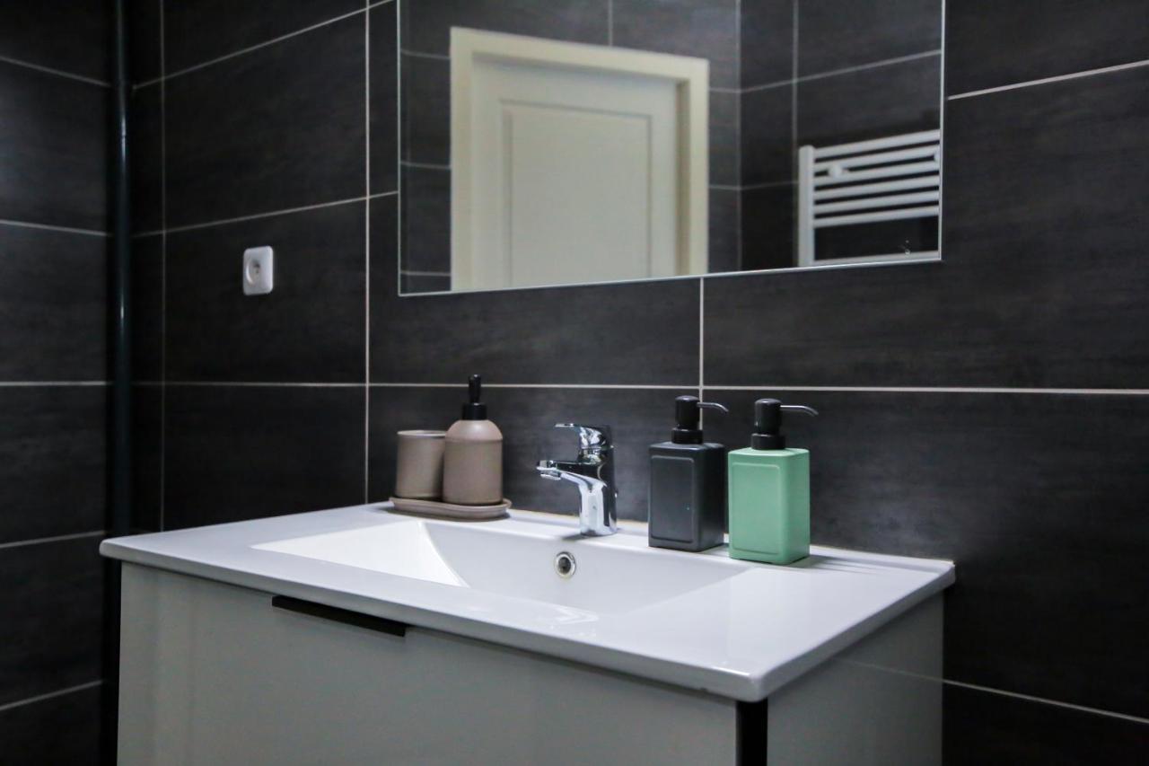 Le Zebre, T1 Hypercentre Chic Et Cosy, Wifi Par Sovalfi Apartment Saint-Etienne  Luaran gambar